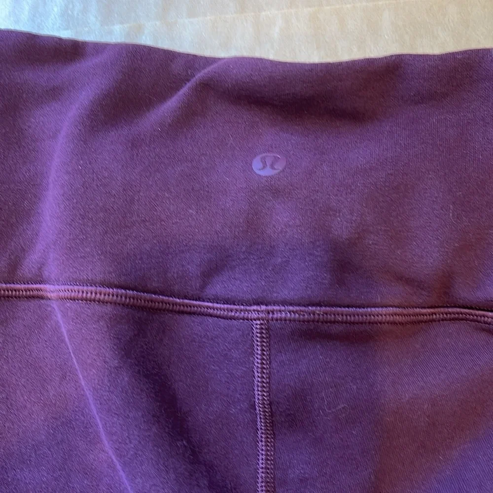 Lululemon Women’s Yoga Pants Size 4 | Activewear Leggings Gym Lounge